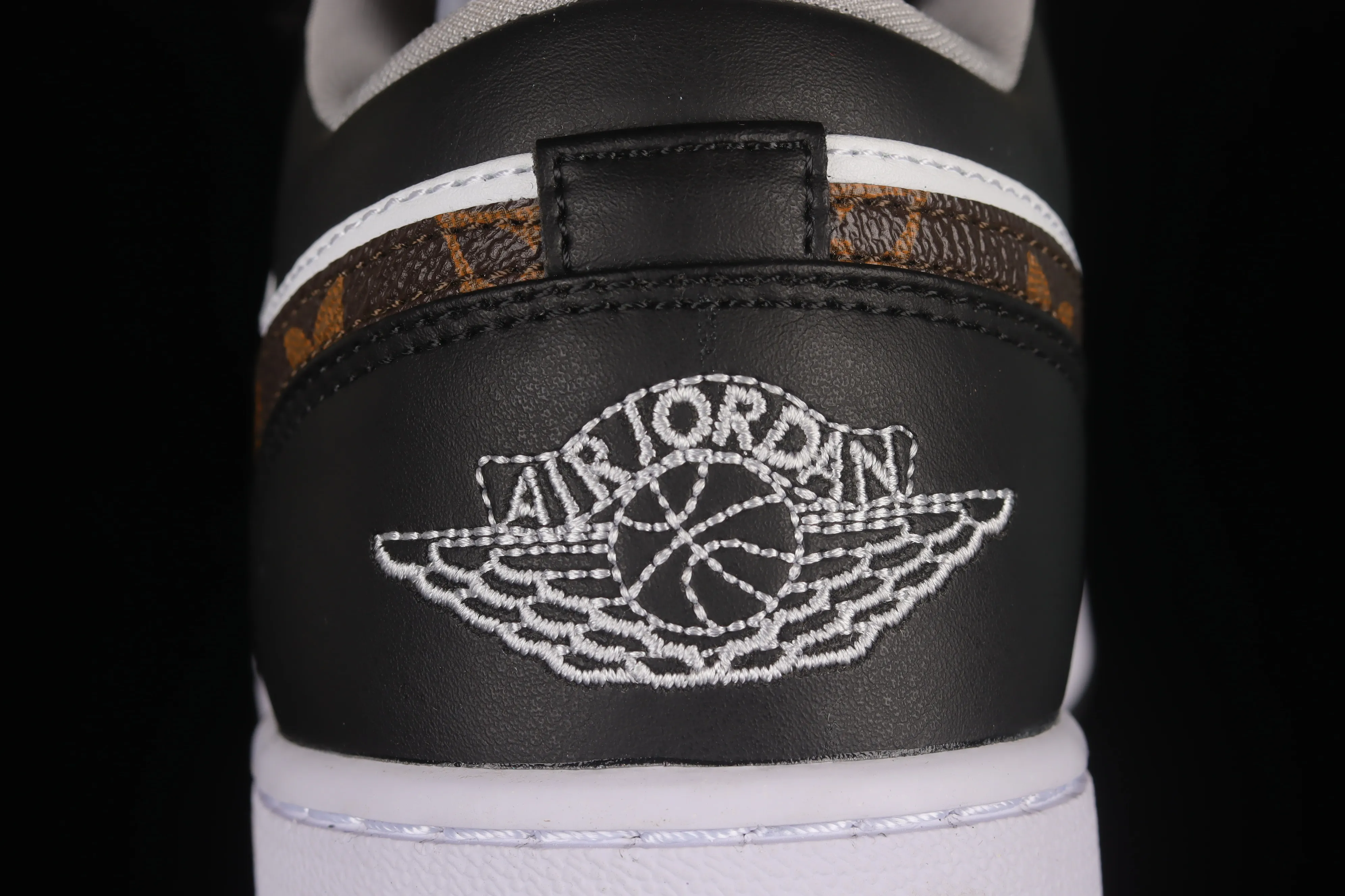All categories Air Jordan Jordan series basketball shoes Air Jordan 1 Low Donkey brand x Air Jordan 1 AJ1 Joe 1 customized version low-top retro culture basketball shoes 553558-039
